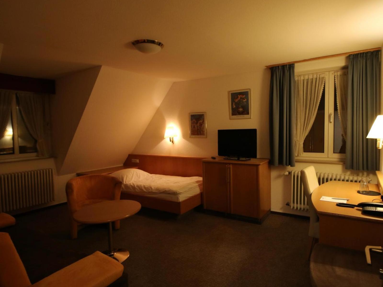 Hotel Gasthof Baeren Weingarten  Esterno foto