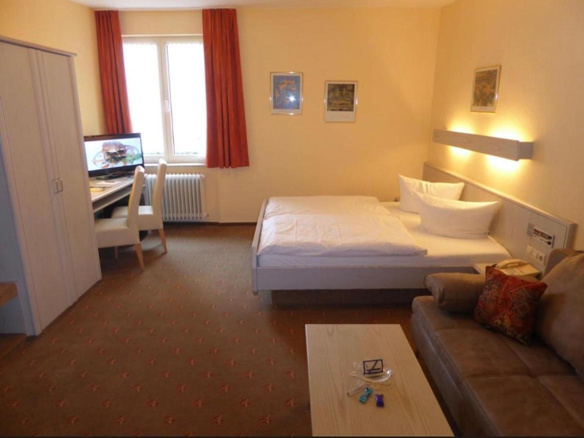 Hotel Gasthof Baeren Weingarten  Esterno foto