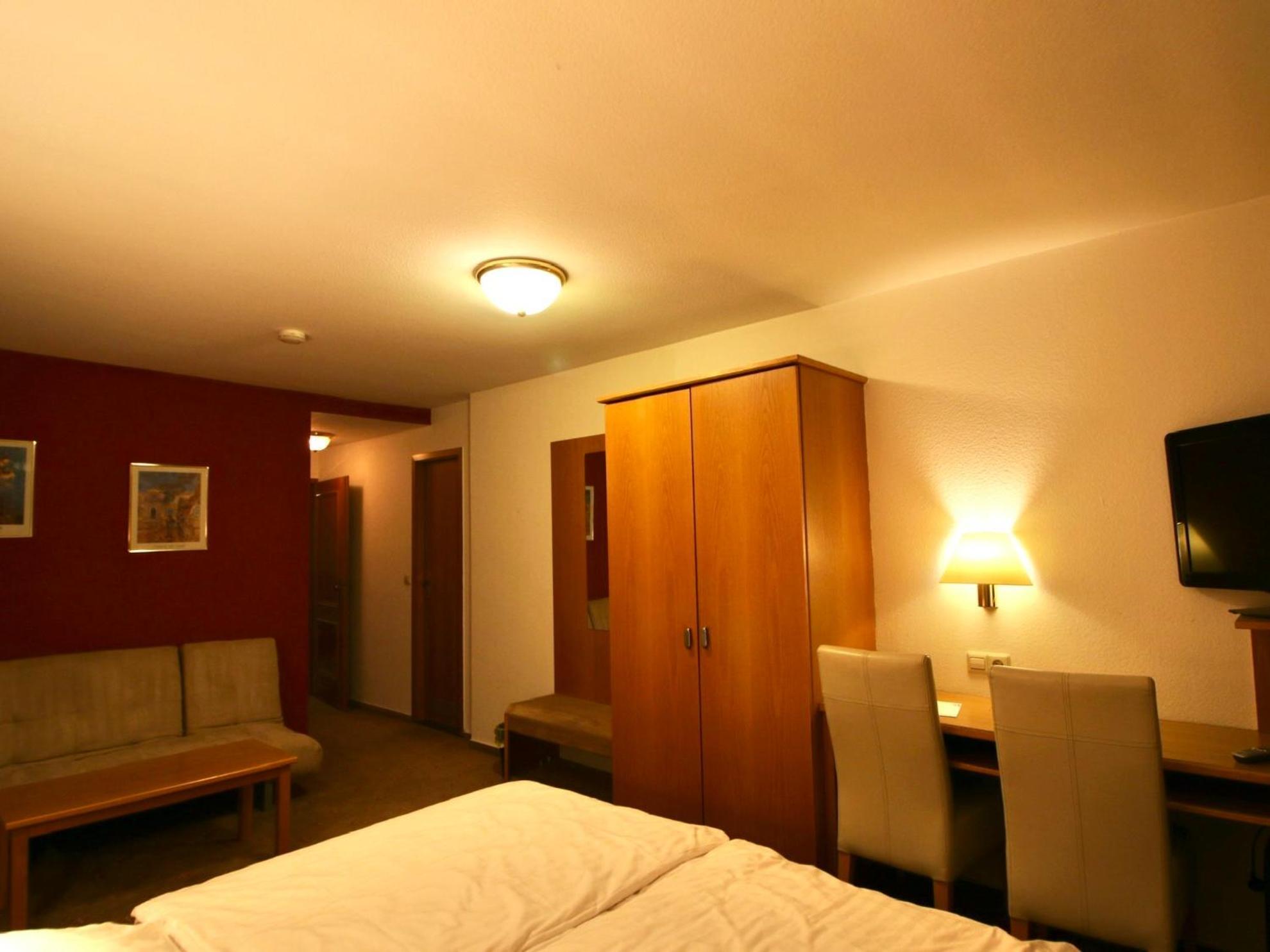 Hotel Gasthof Baeren Weingarten  Esterno foto