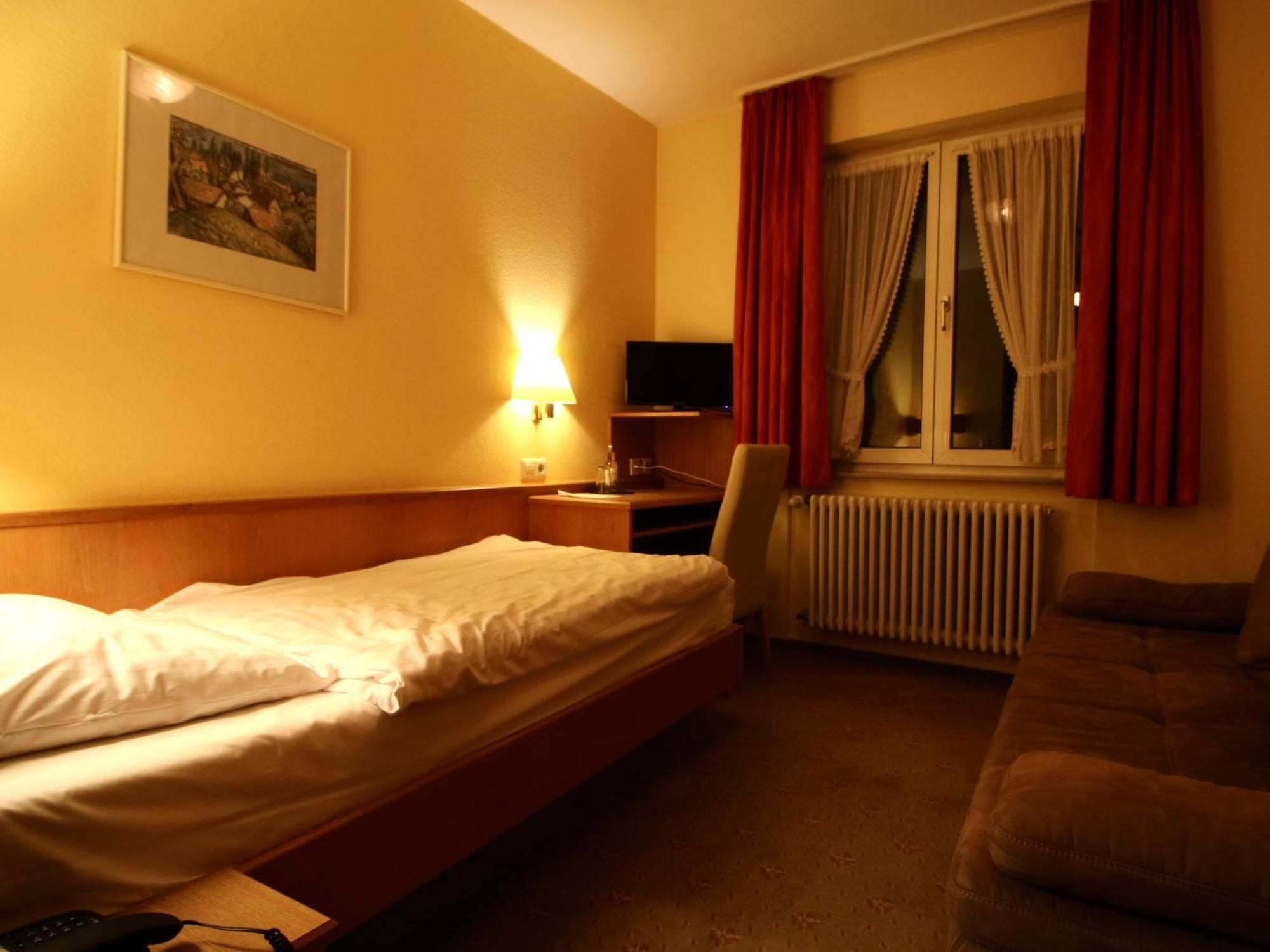Hotel Gasthof Baeren Weingarten  Esterno foto